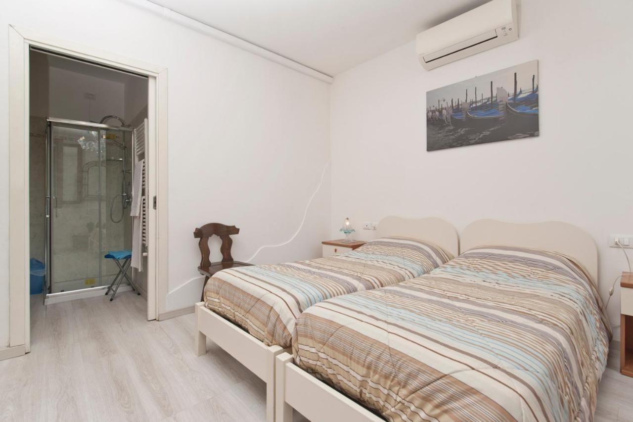Ca' Del Pomo Grana' Bed & Breakfast Murano Exterior photo